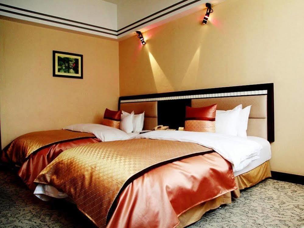 Kunming Zhongyu Hotel Exterior photo